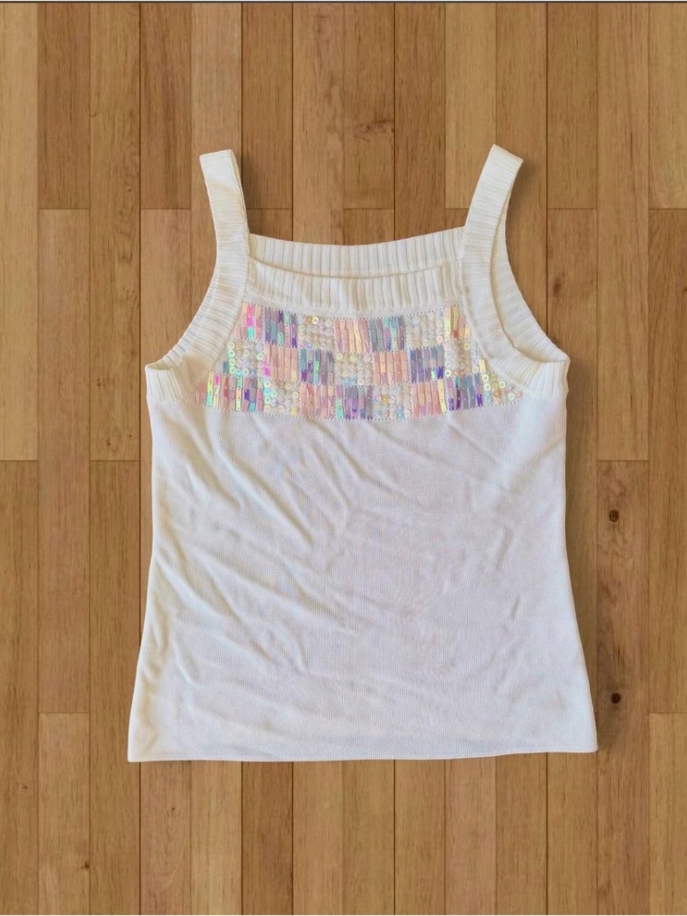 100% Silk Sequin Detail Knit White Tank Top